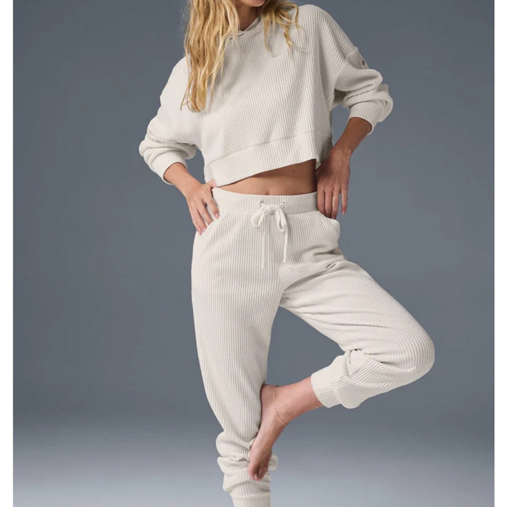 Alo Yoga Muse Hoodie and Muse Sweatpant Full Set White Heather